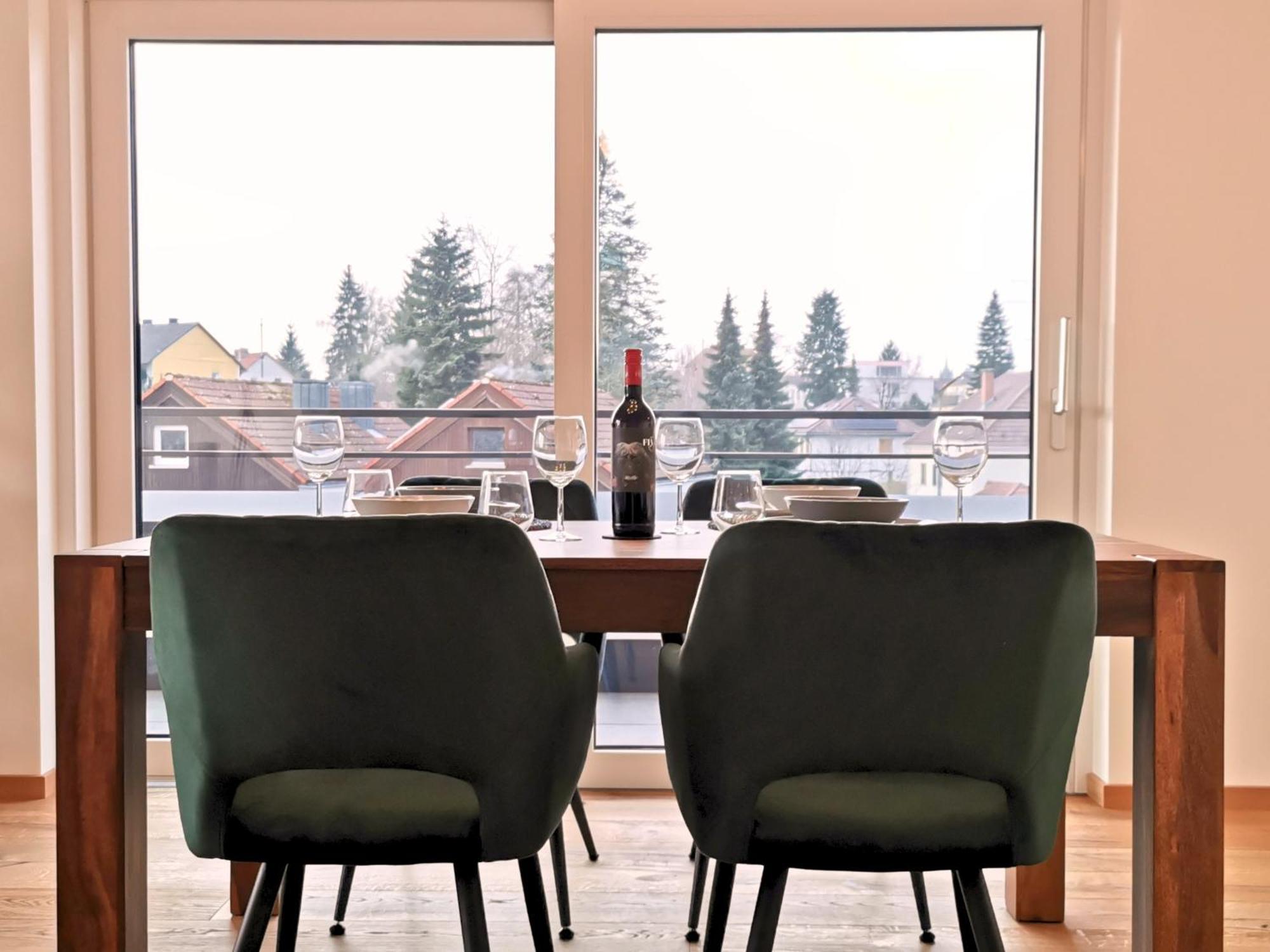 Apartamento Fynbos Penthouse Deluxe, Balkon, Parkplatz Straubing Exterior foto